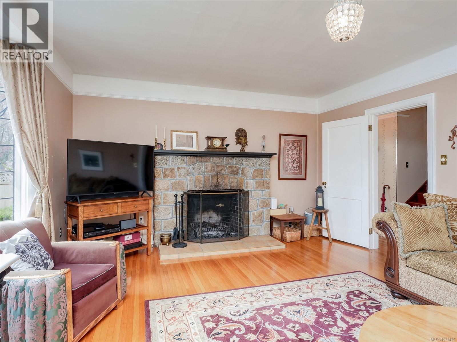 720 Sea Terr, Victoria