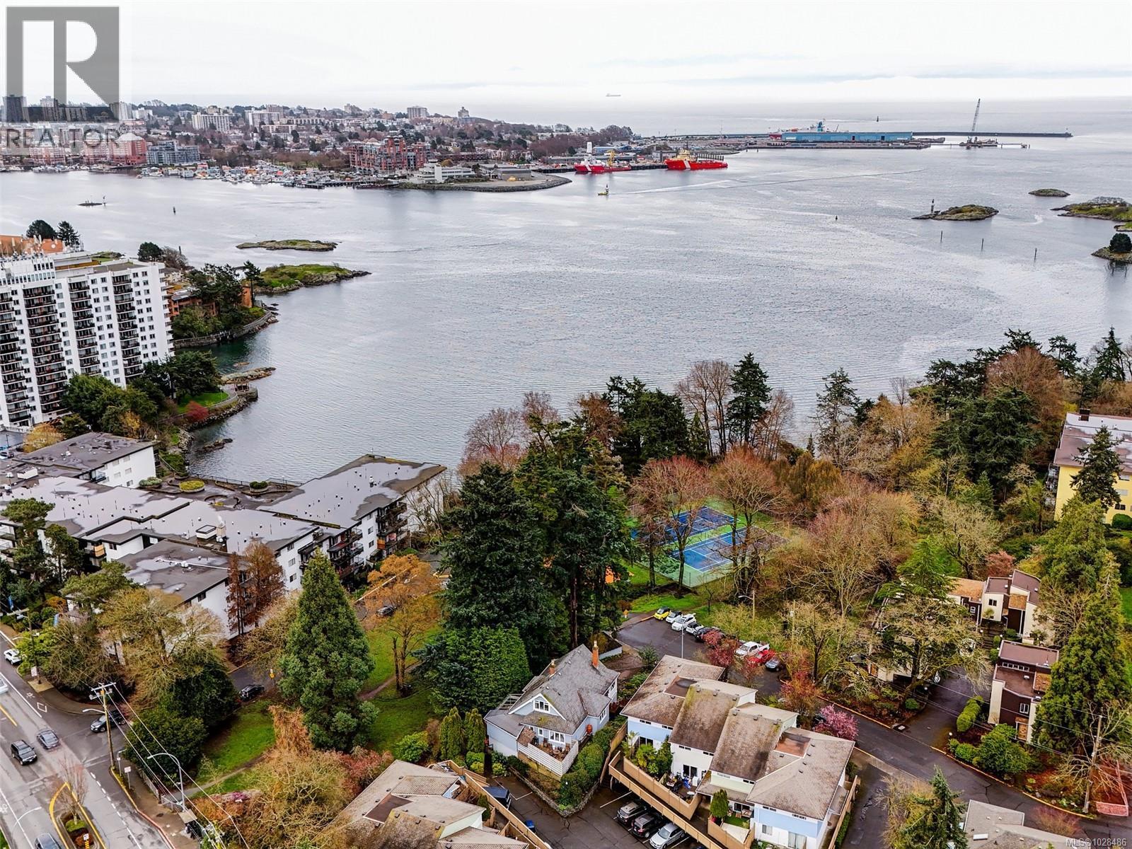 720 Sea Terr, Victoria