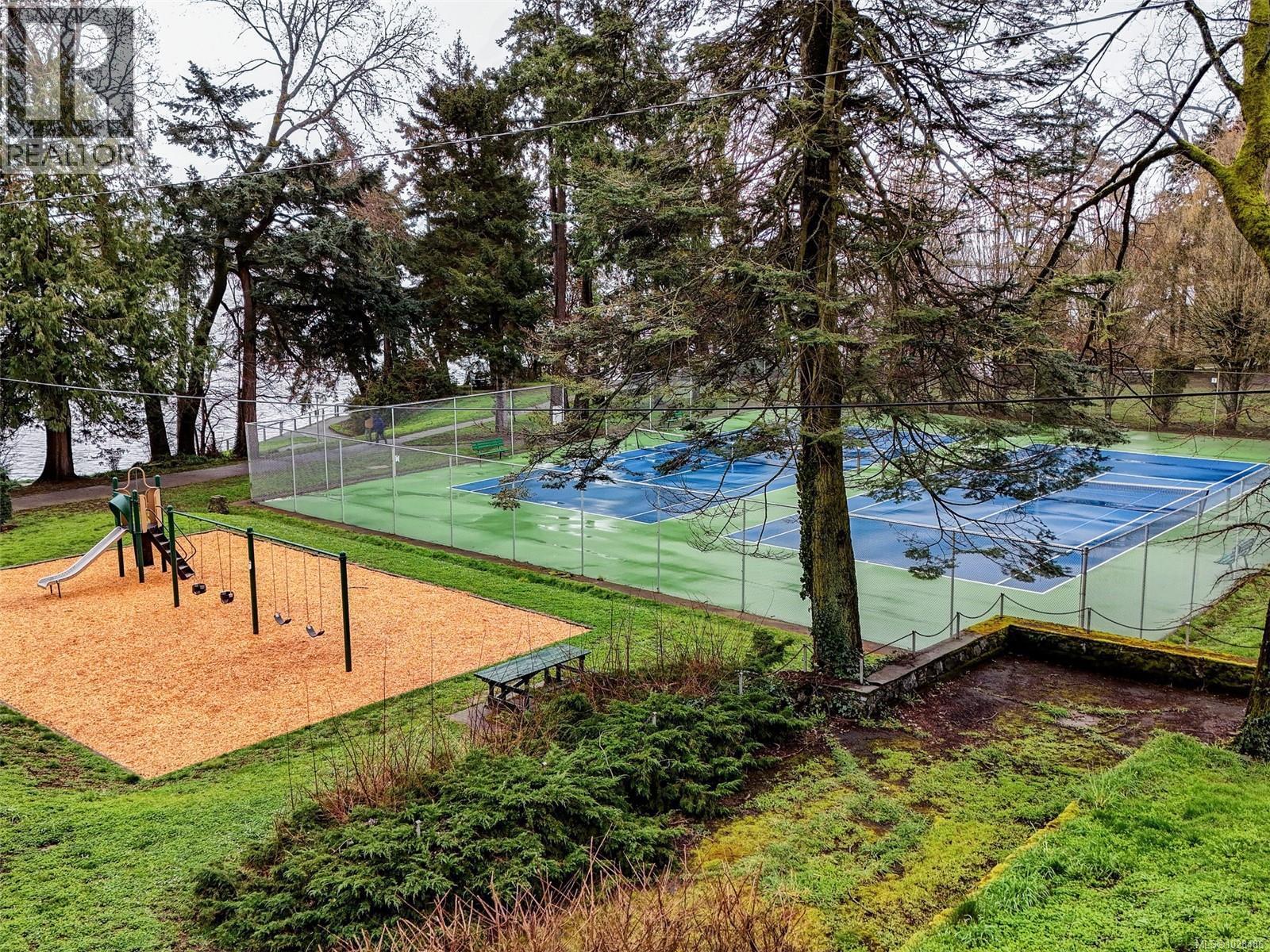 720 Sea Terr, Victoria