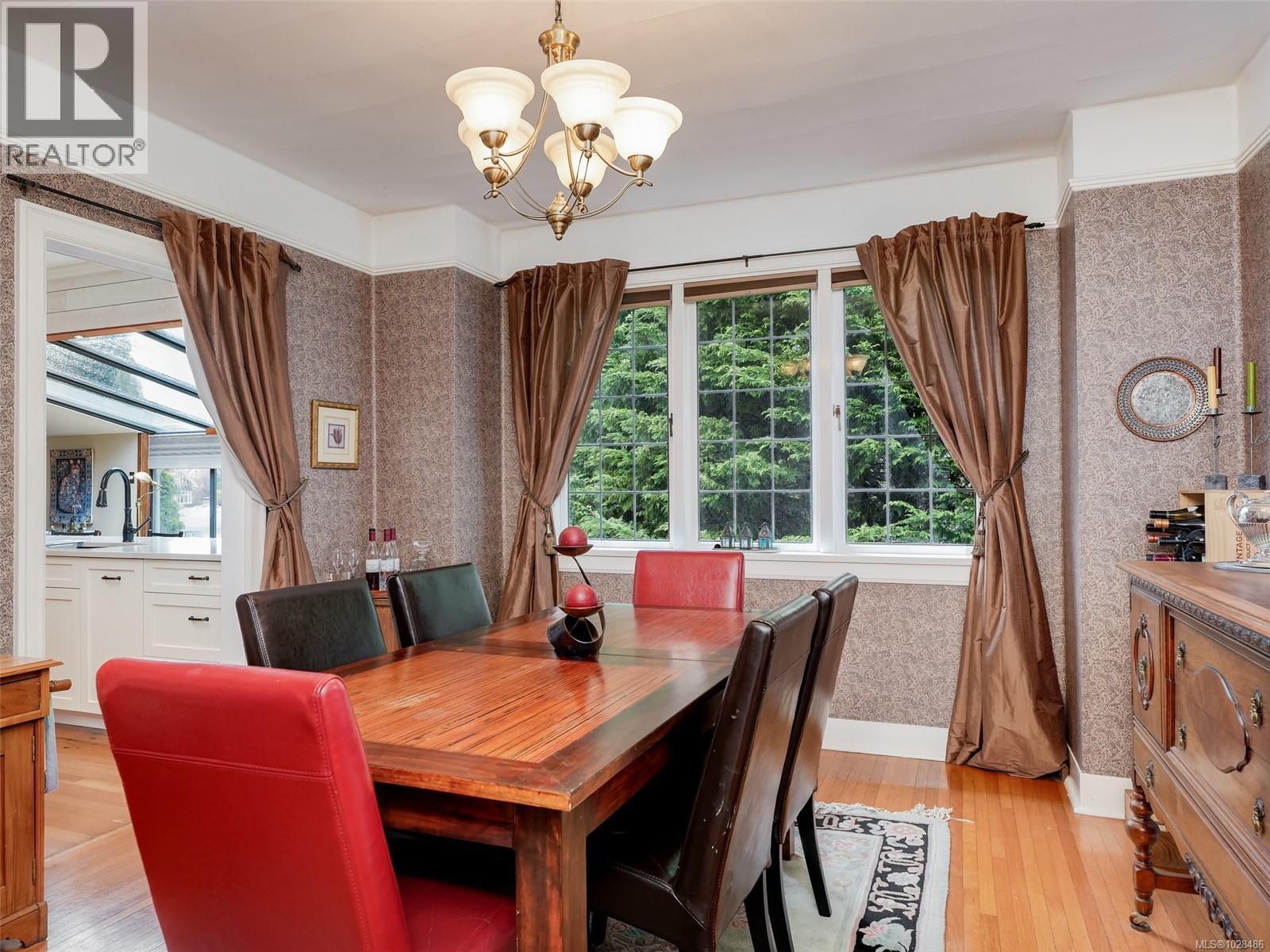 720 Sea Terr, Victoria