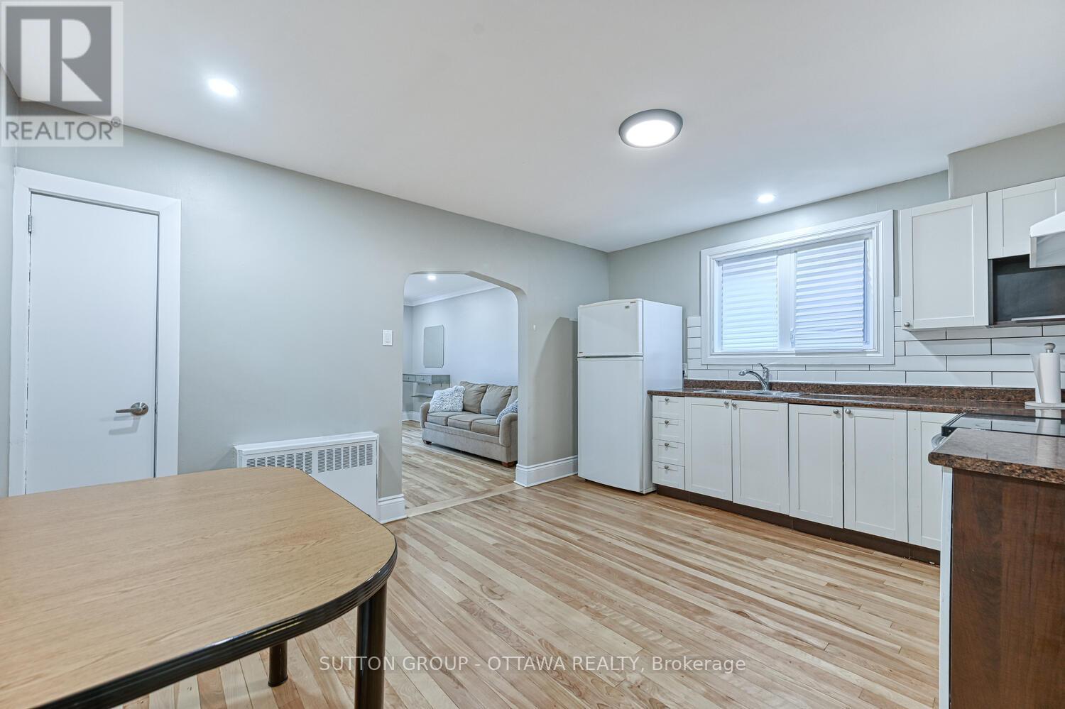 154-156 DAGMAR AVENUE - 9