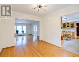 34 Harringay Crescent, Toronto, ON M1W1Z3 Photo 11