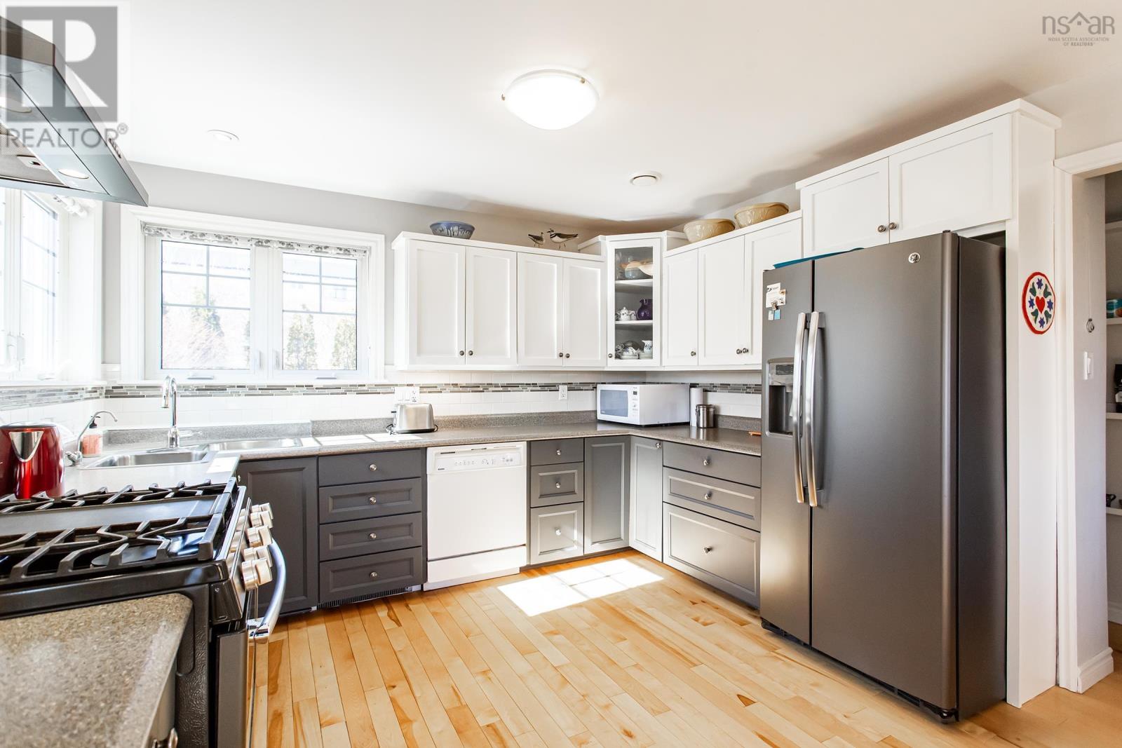 Property 20 of 41 of 36 Beech Hill Road