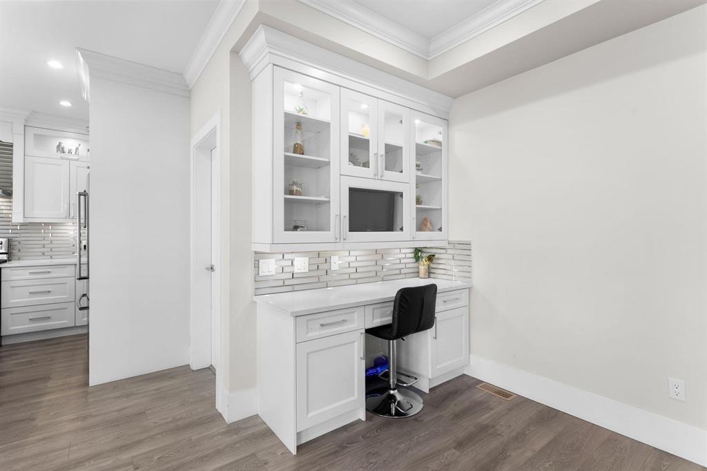 8394 MCTAGGART STREET — photo 15