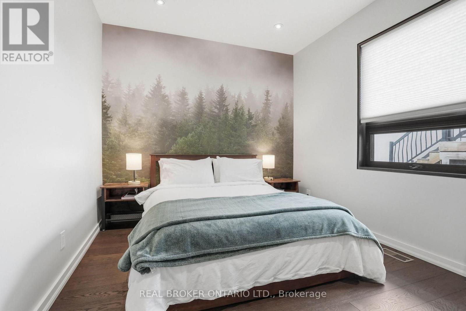 868 DANFORTH PLACE - 21