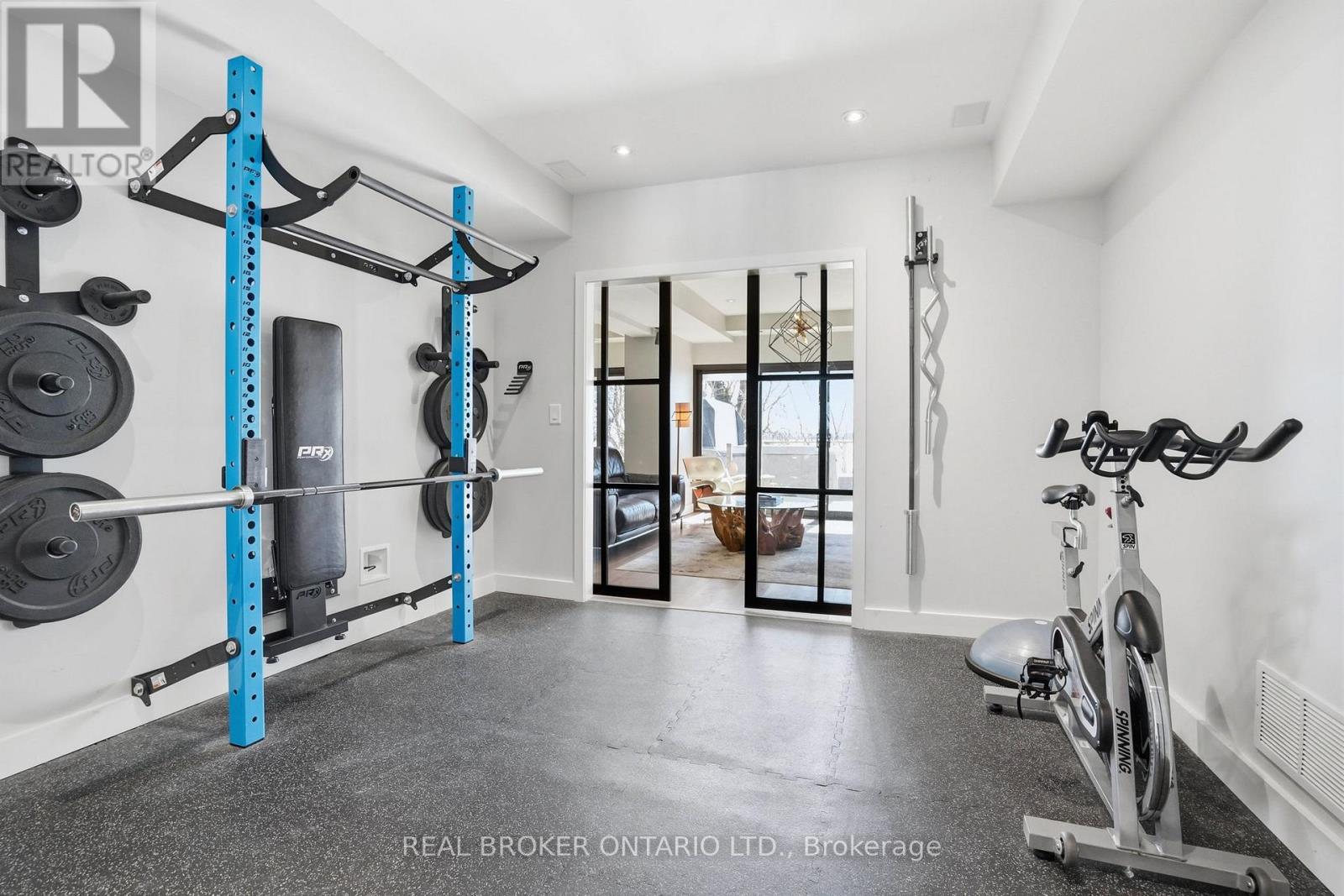 868 DANFORTH PLACE - 30