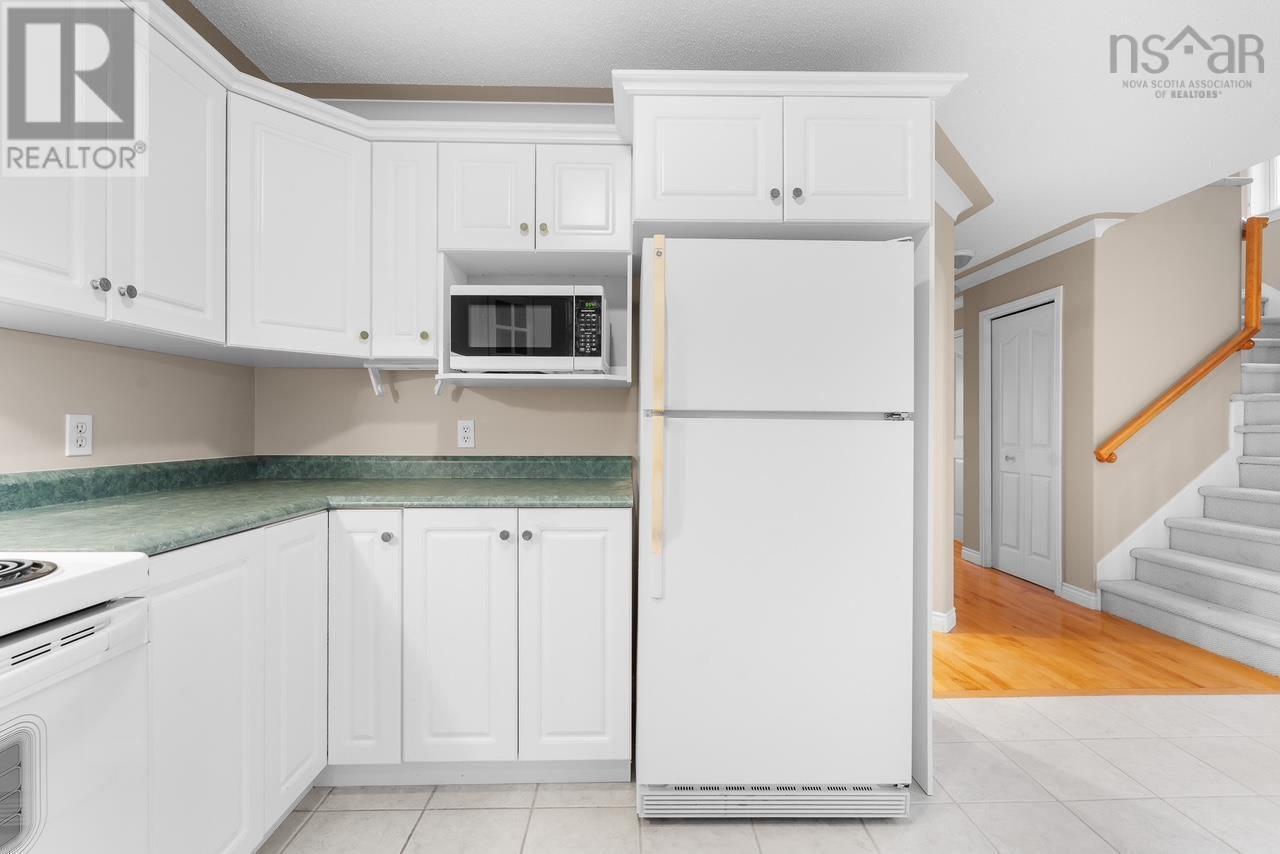 Property 15 of 37 of 24 Rosehurst Close