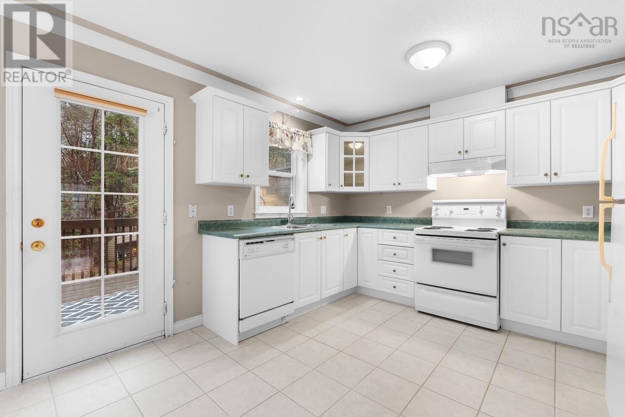 Property 13 of 37 of 24 Rosehurst Close