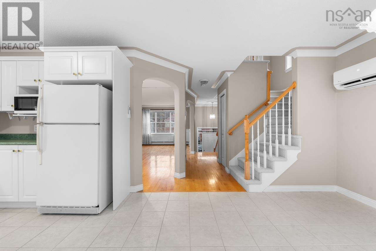 Property 16 of 37 of 24 Rosehurst Close