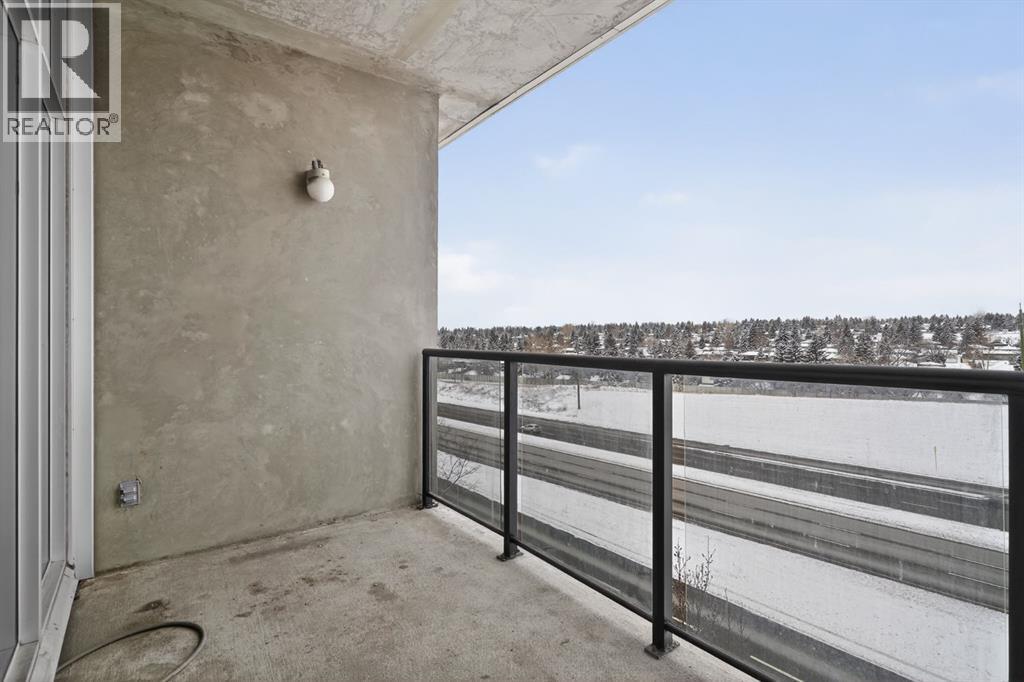 Single Family House for Sale in   Lake Fraser Drive SE Lake Bonavista Calgary 