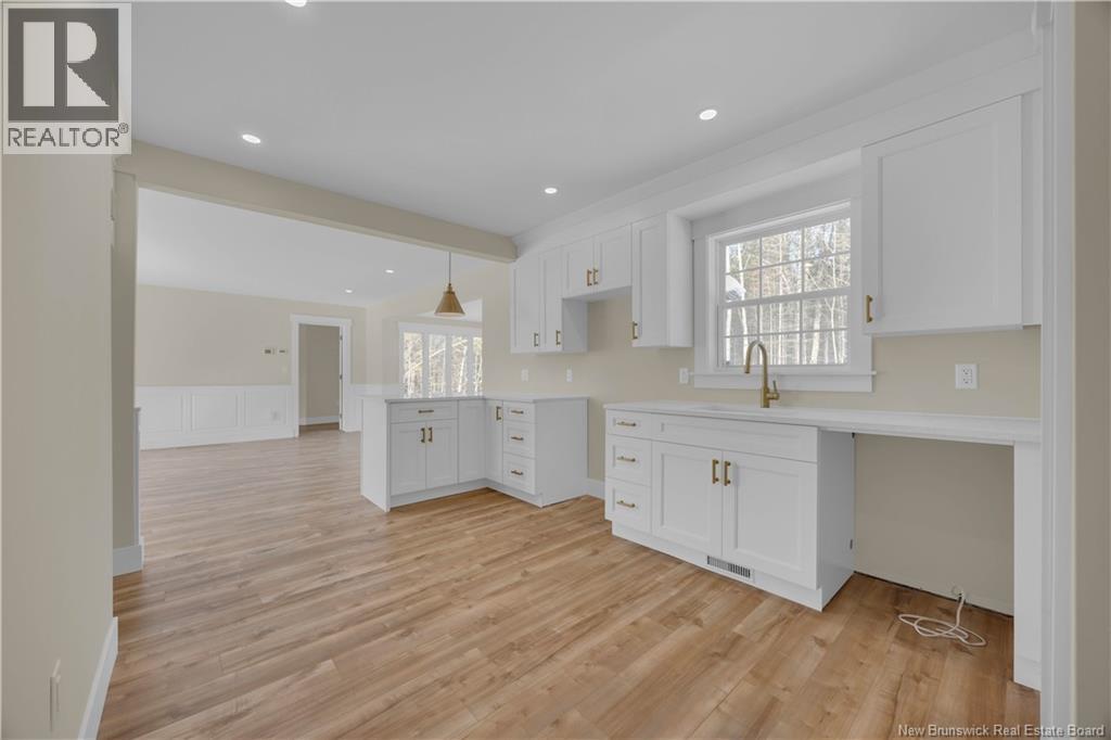 327 ROBERTSON ROAD - 12