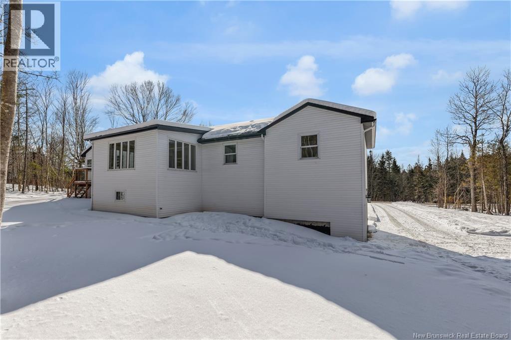 327 ROBERTSON ROAD - 37