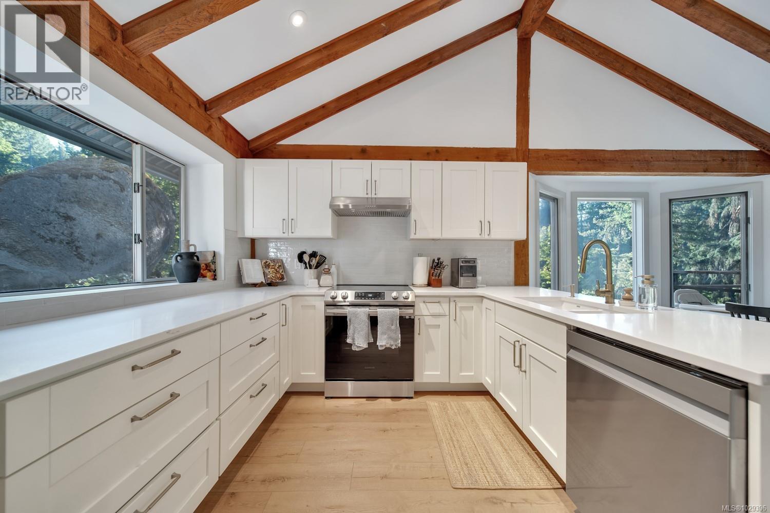 995 NANAIMO RIVER RD - 11