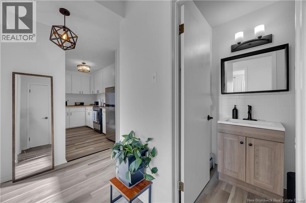 #B213 500 DOUGLAS AVENUE - 13