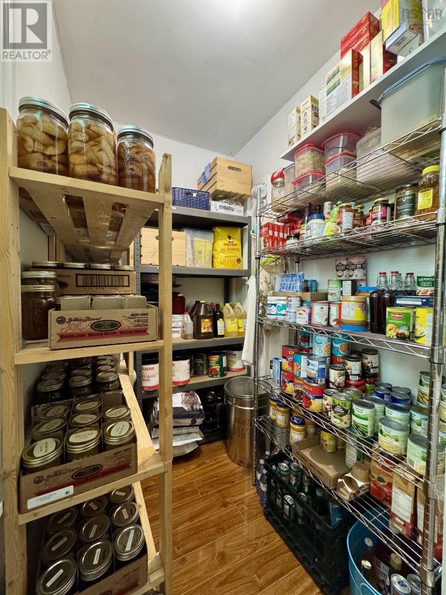 Property 17 of 49 of 3463 Loch Lomond Rd.