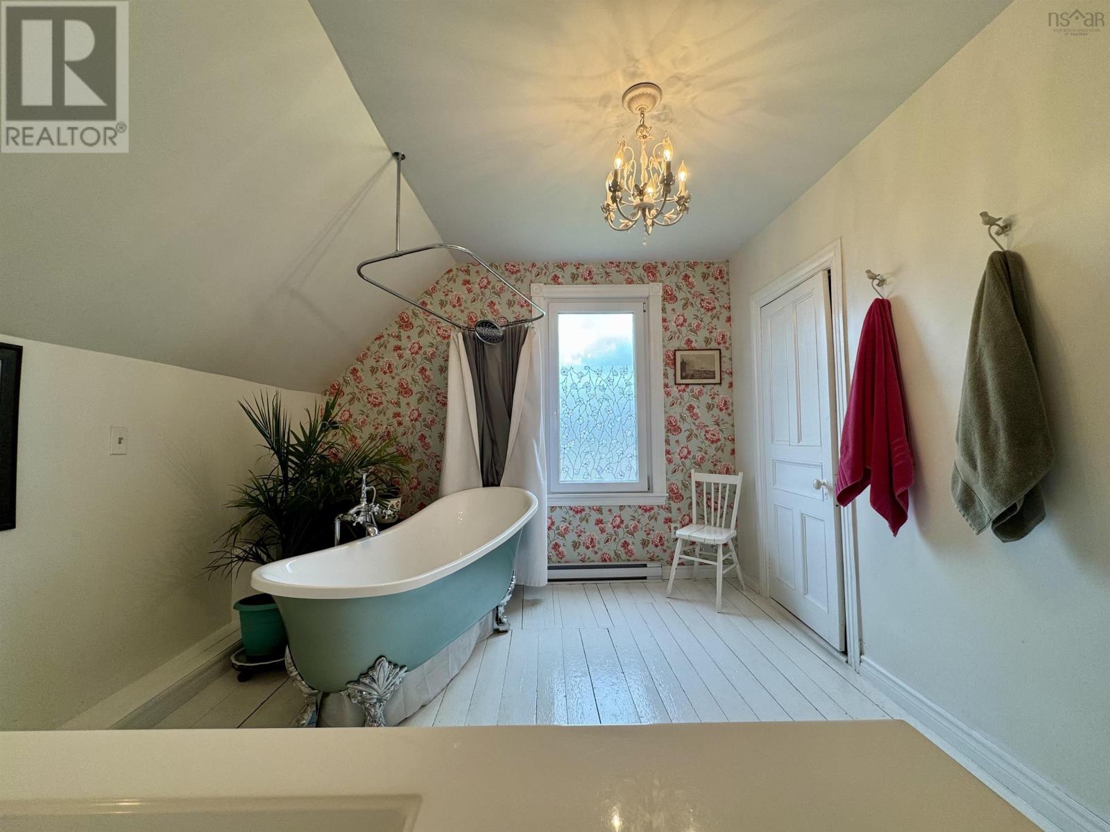 Property 22 of 49 of 3463 Loch Lomond Rd.