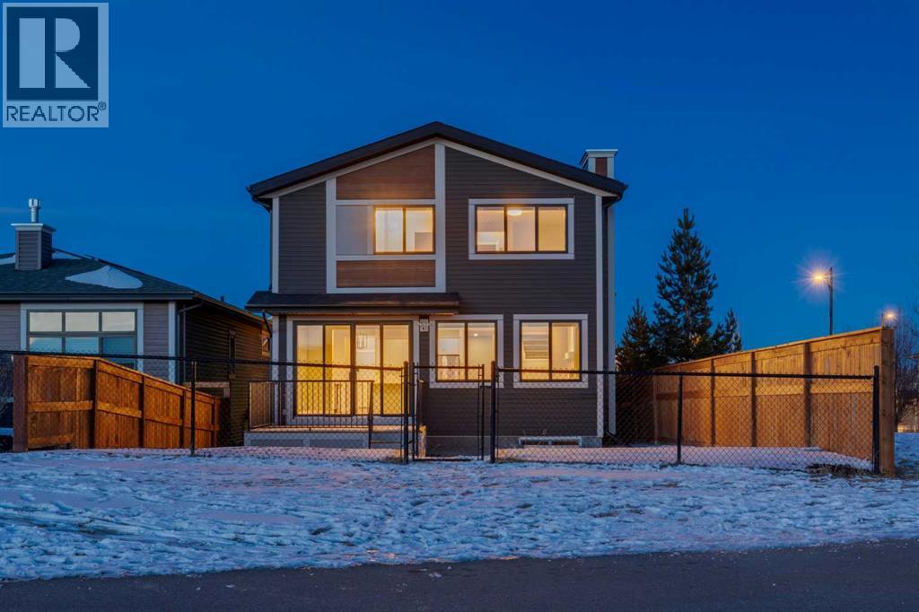 99 Precedence Hill, Cochrane