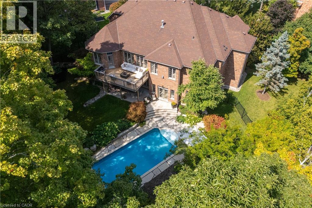 1285 BEAUFORT DRIVE - 33