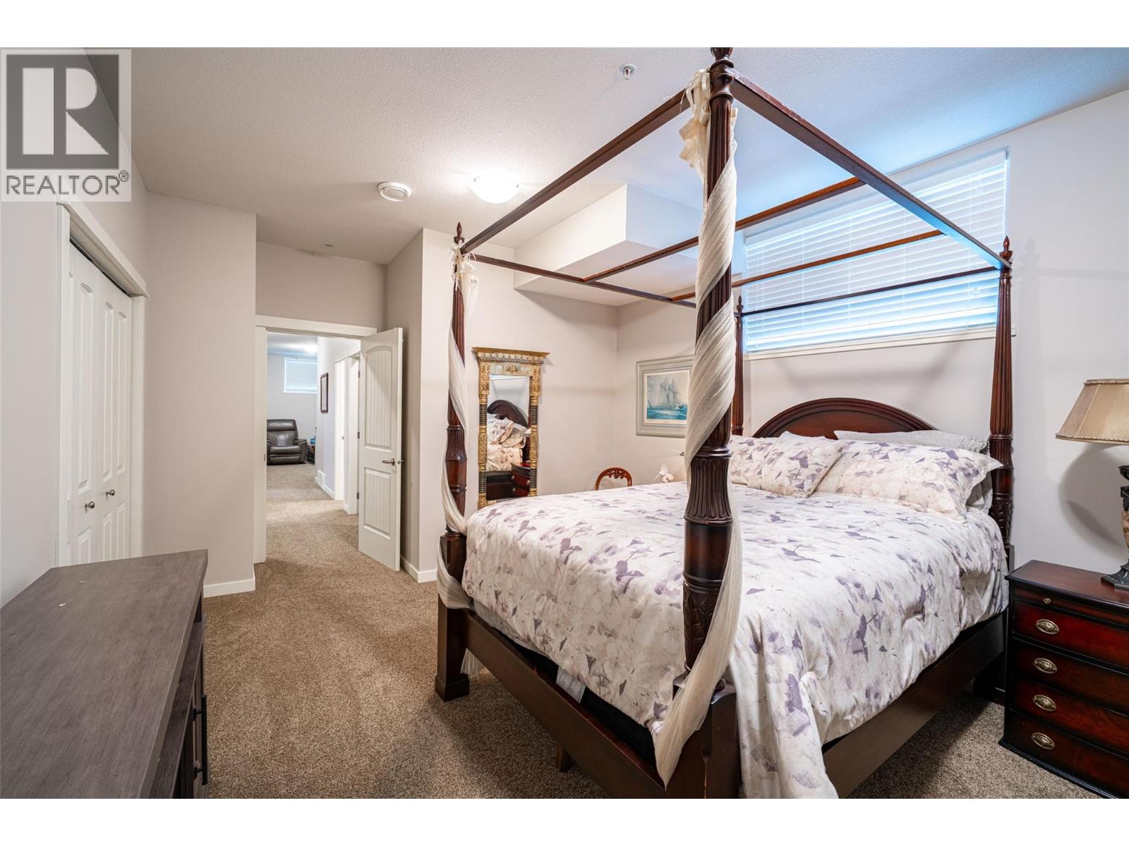 #27 2444 YORK AVENUE - 59