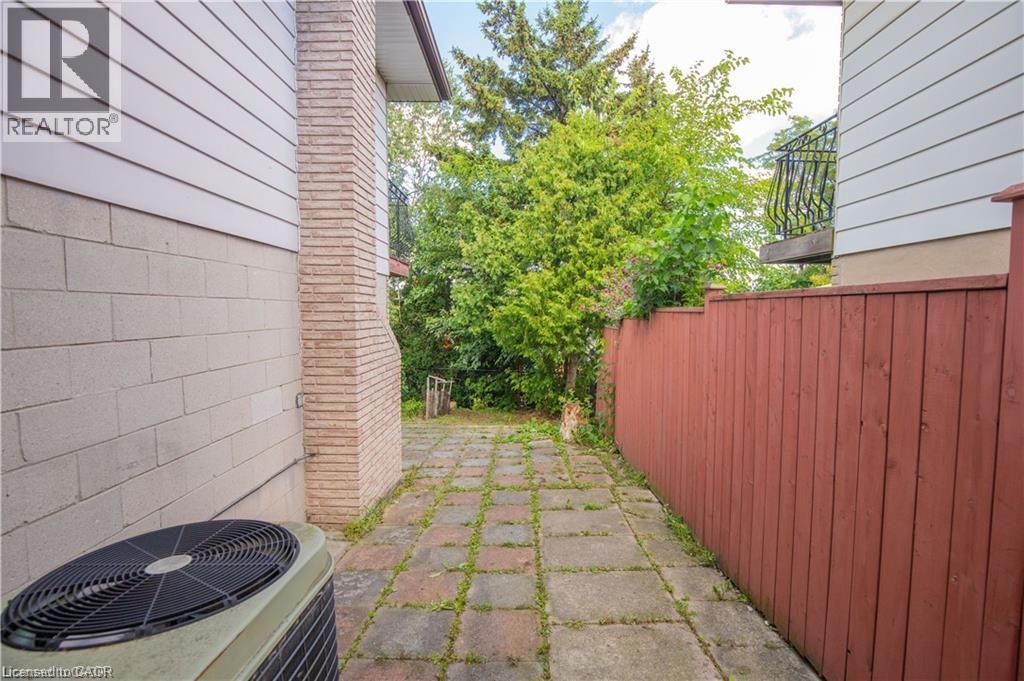 185 LAVINA CRESCENT - 21