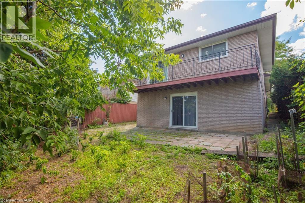 185 LAVINA CRESCENT - 32