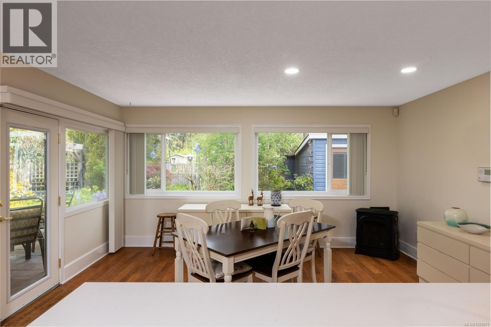 4395 ROBINWOOD DR - 14