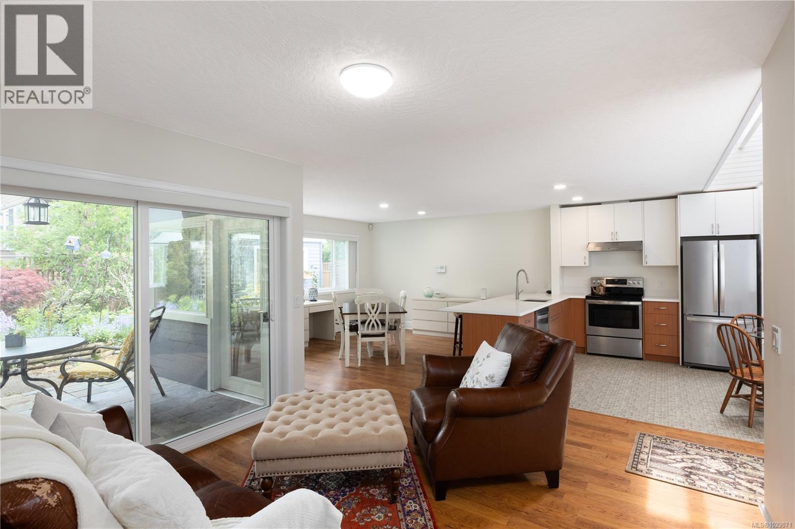 4395 ROBINWOOD DR - 15