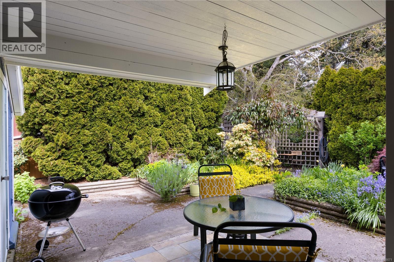 4395 ROBINWOOD DR - 18