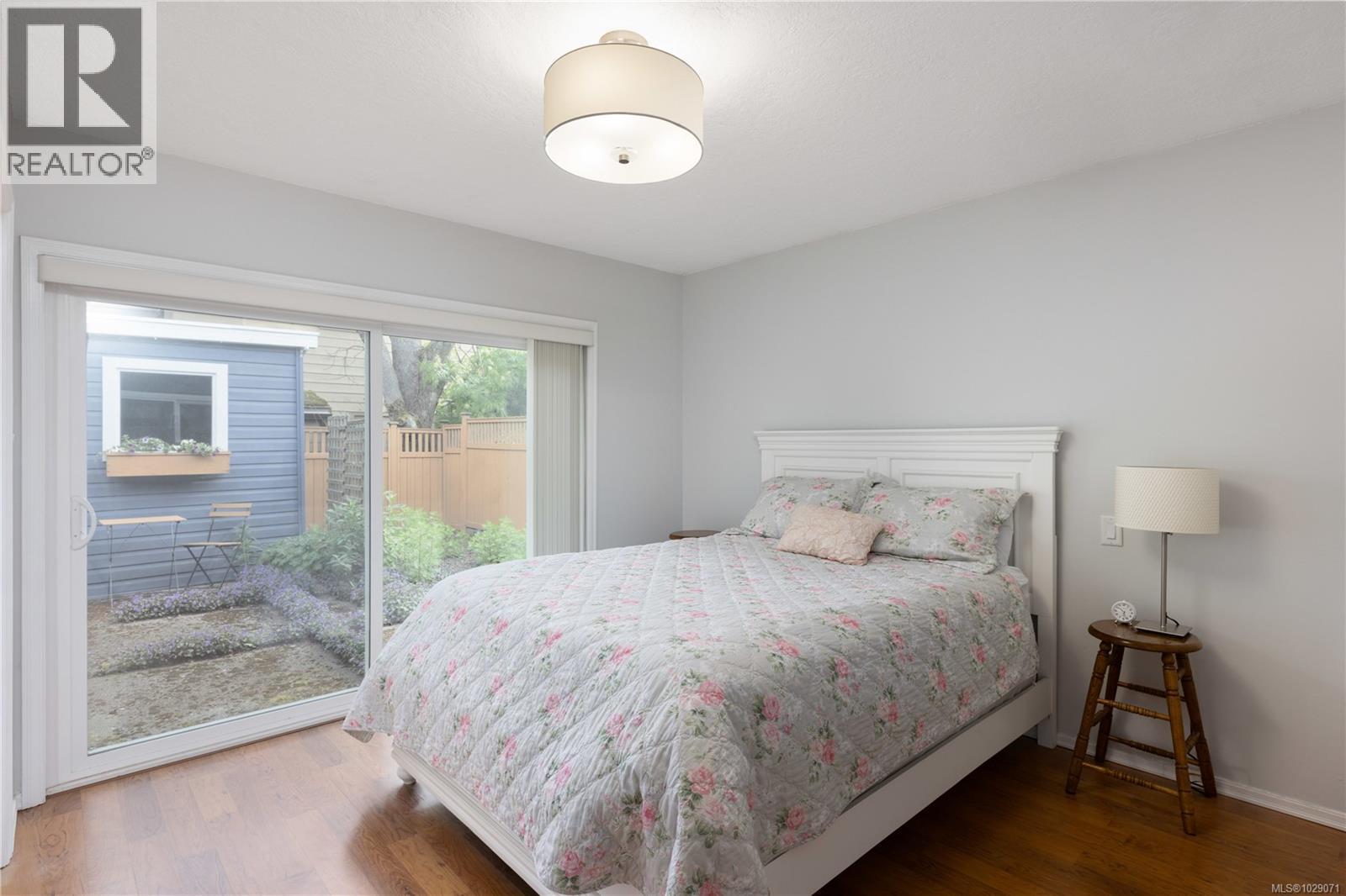 4395 ROBINWOOD DR - 22