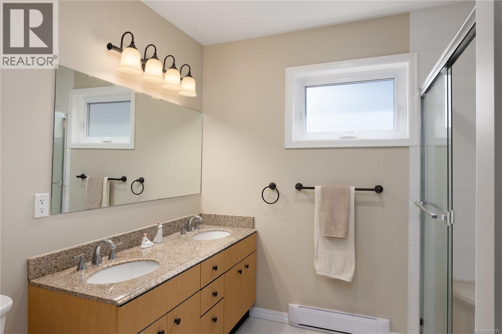 4395 ROBINWOOD DR - 26