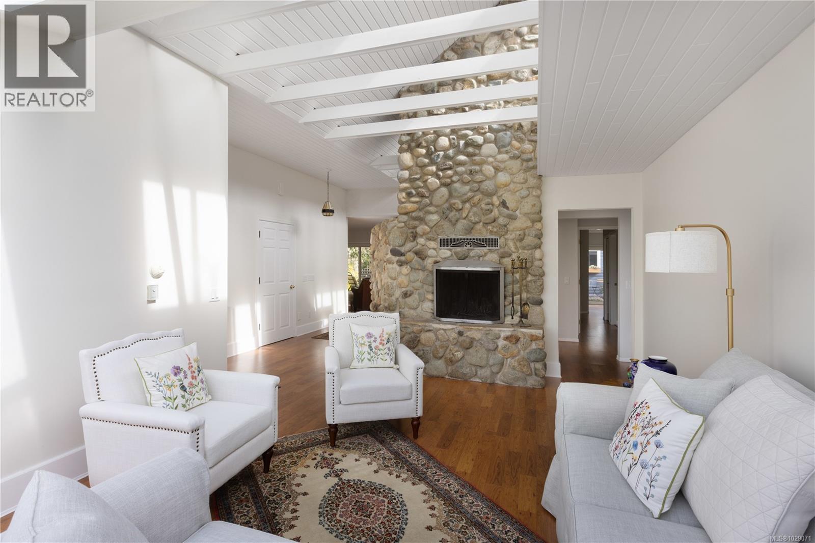 4395 ROBINWOOD DR - 7