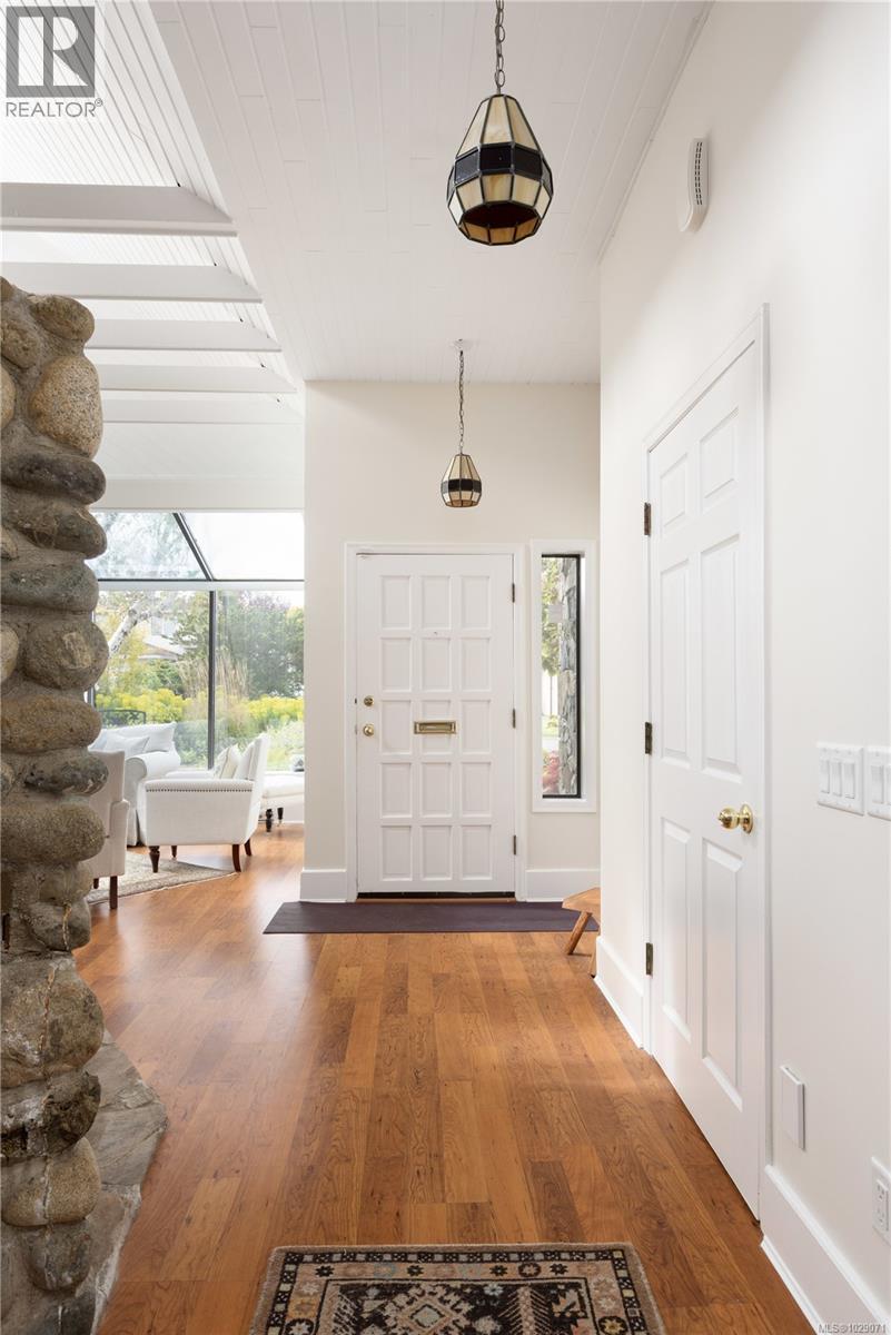 4395 ROBINWOOD DR - 9