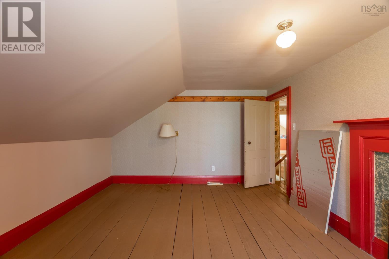 Property 33 of 46 of 1611 Granville Road