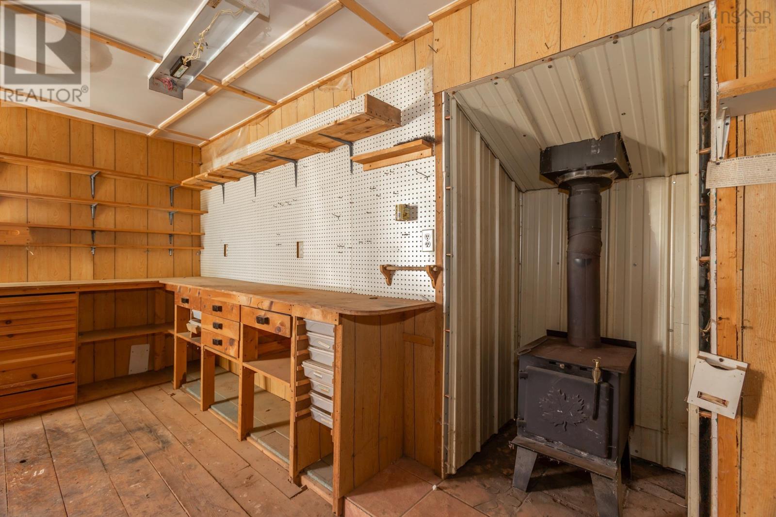 Property 40 of 46 of 1611 Granville Road