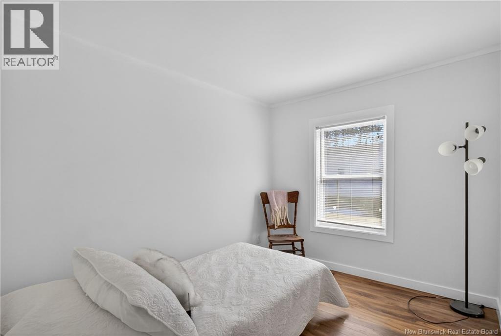 84 Biddington - Image 13