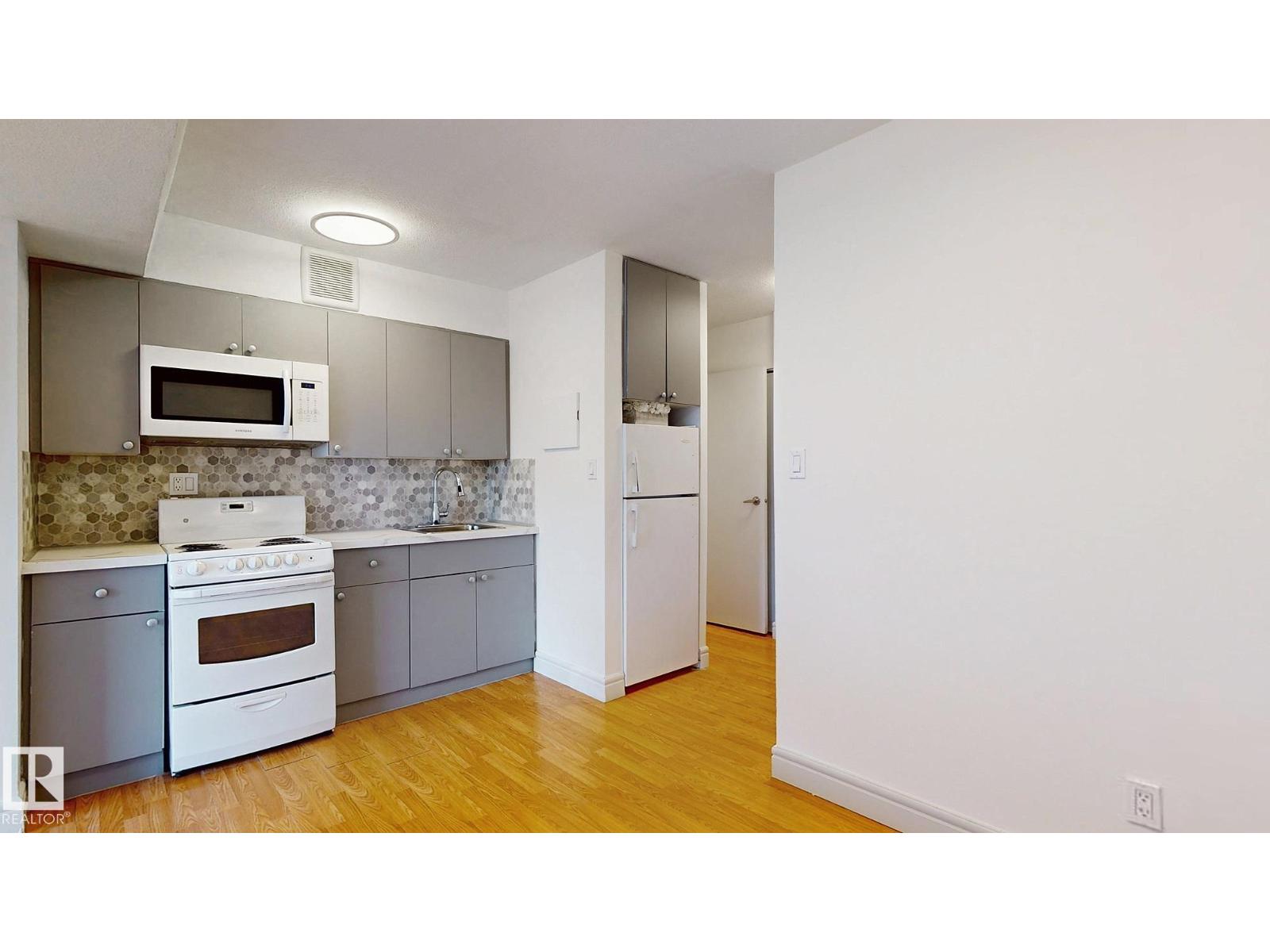 #417 10160 114 ST NW, Edmonton