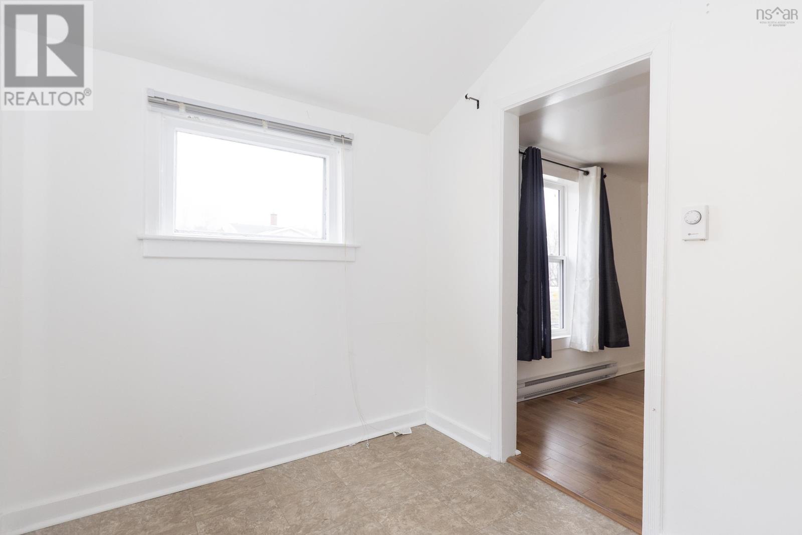 Property 18 of 28 of 15 Chamberlain Street