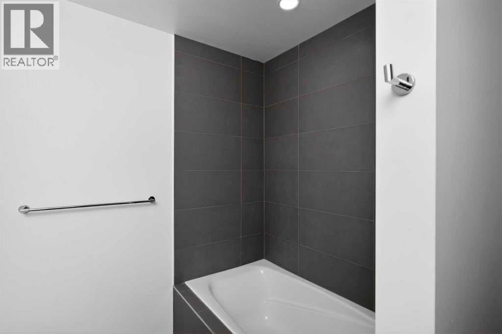 Single Family House Multi-level for Sale in    Avenue SW South Calgary Calgary 