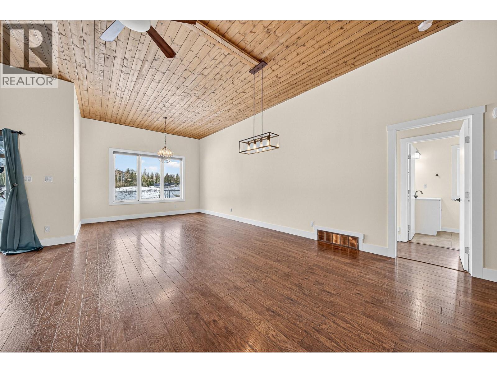 2005 GOLDEN EAGLE Drive, Sparwood