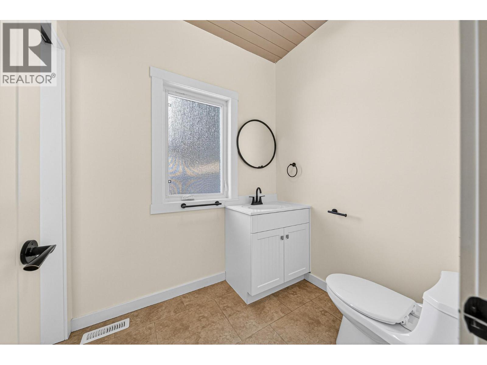 2005 GOLDEN EAGLE Drive, Sparwood