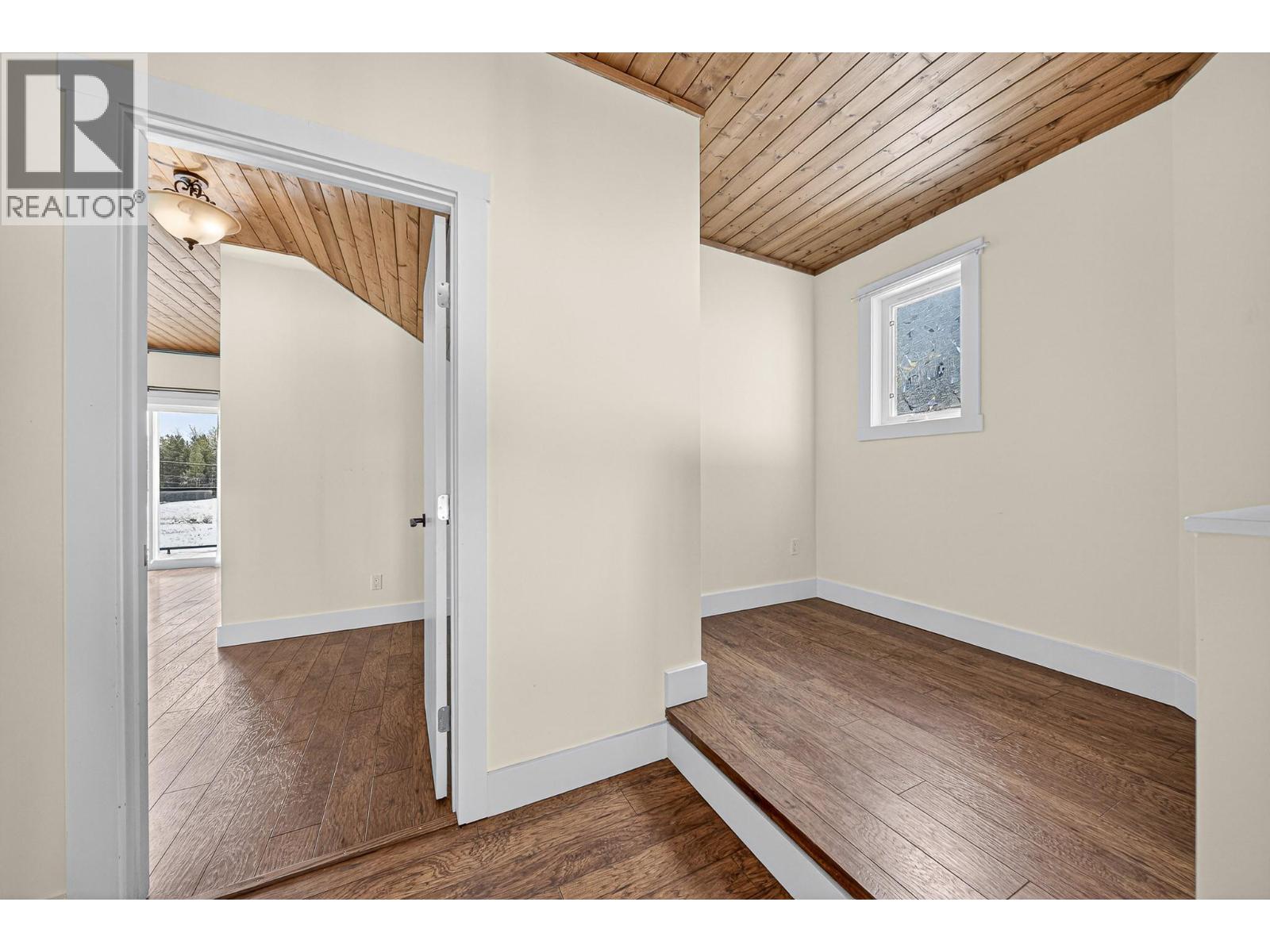 2005 GOLDEN EAGLE Drive, Sparwood