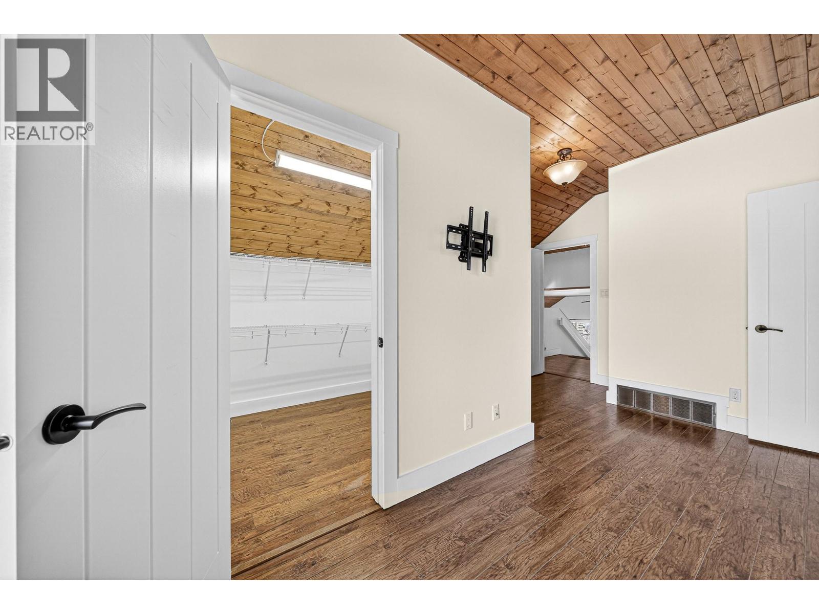 2005 GOLDEN EAGLE Drive, Sparwood