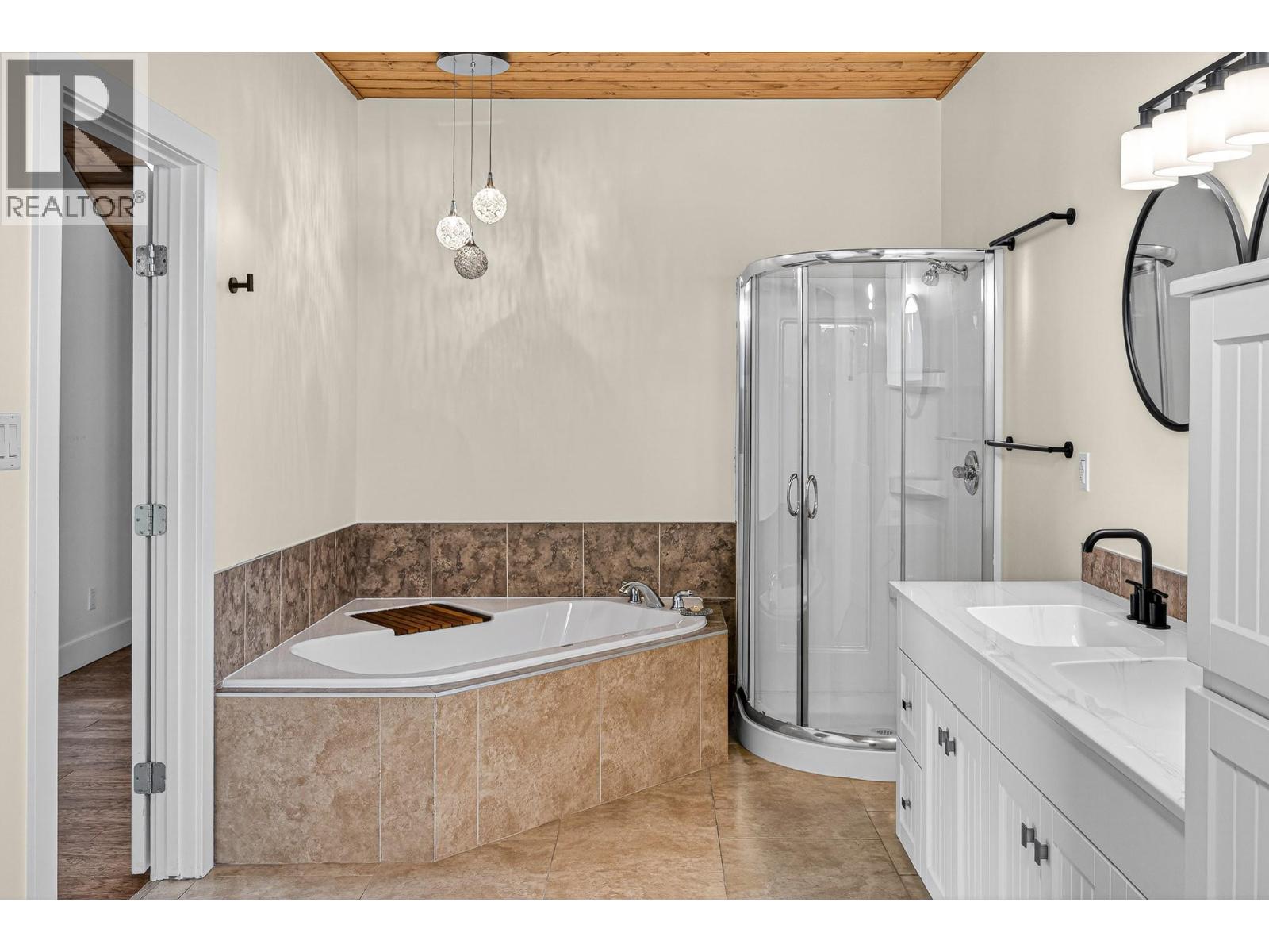 2005 GOLDEN EAGLE Drive, Sparwood