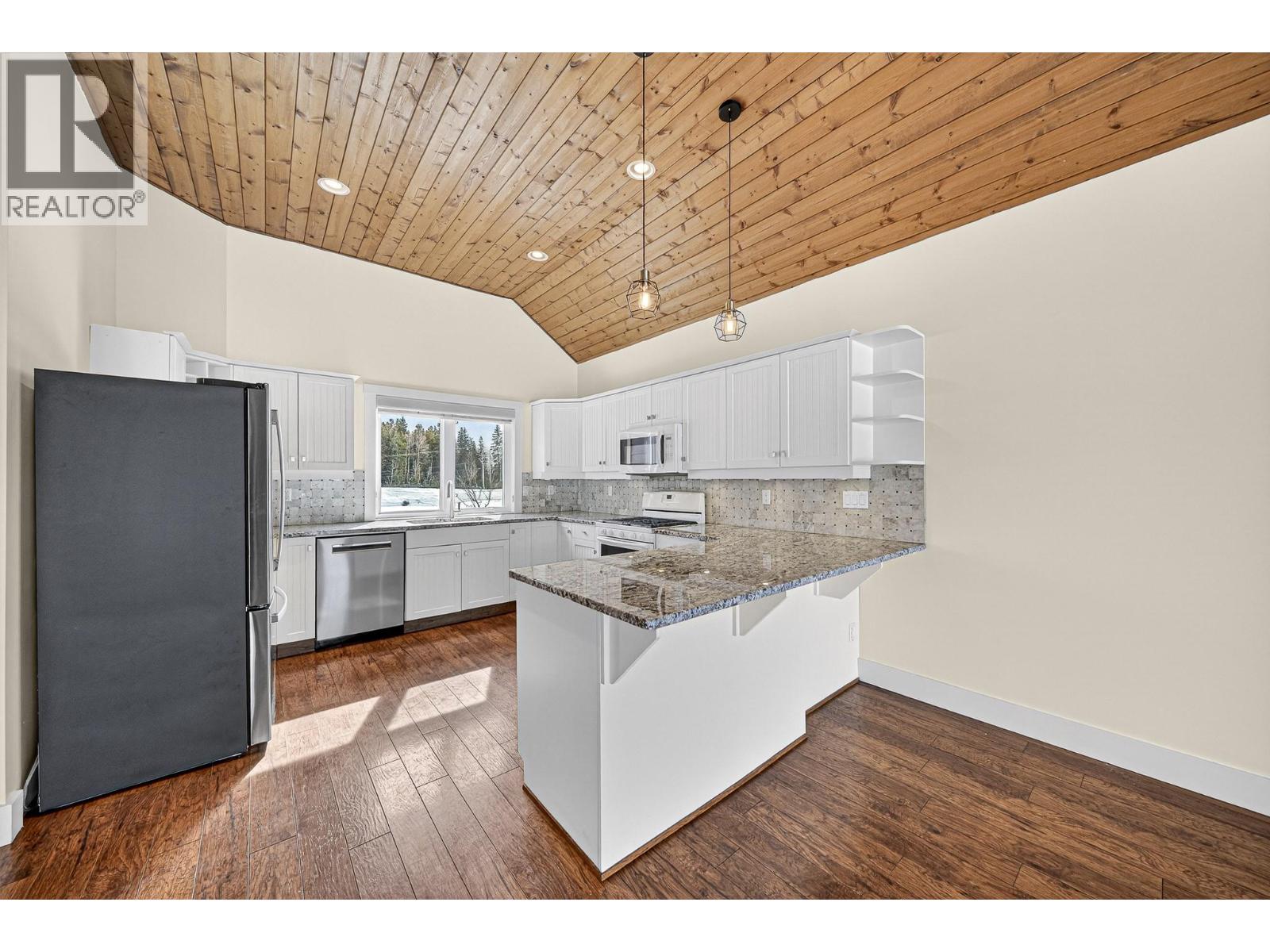 2005 GOLDEN EAGLE Drive, Sparwood