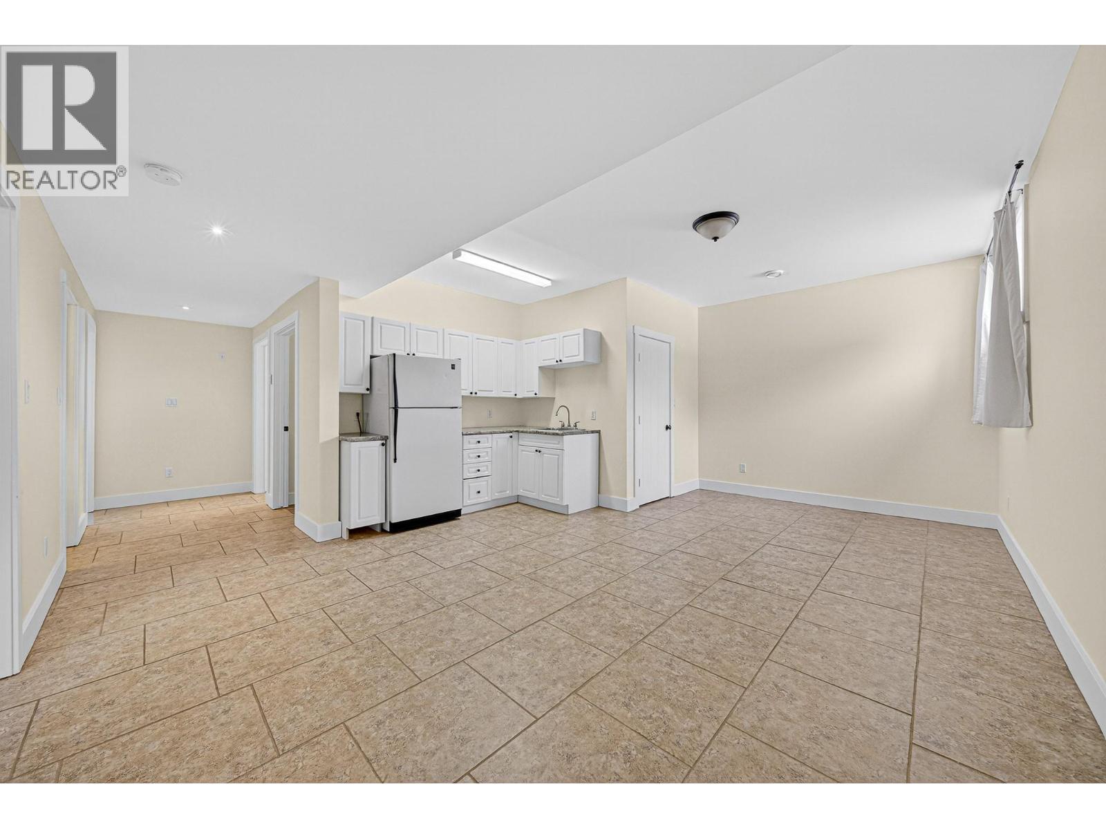 2005 GOLDEN EAGLE Drive, Sparwood