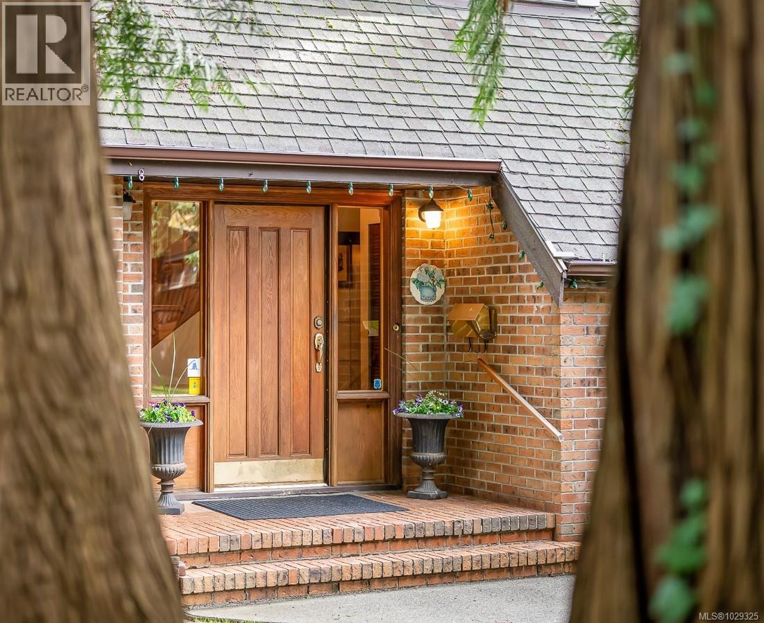 220 Marida Place - main photo