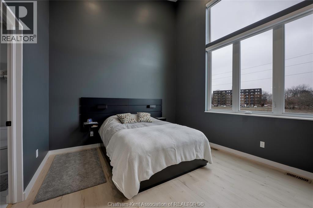 2 RIVERVIEW DRIVE - 13