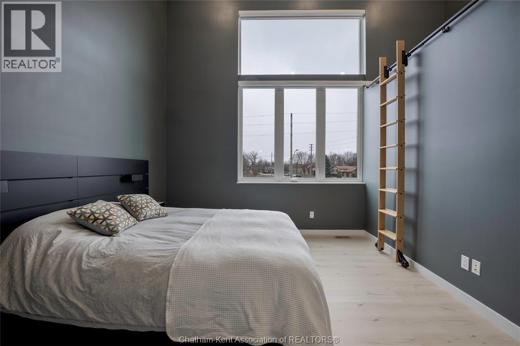 2 RIVERVIEW DRIVE - 14