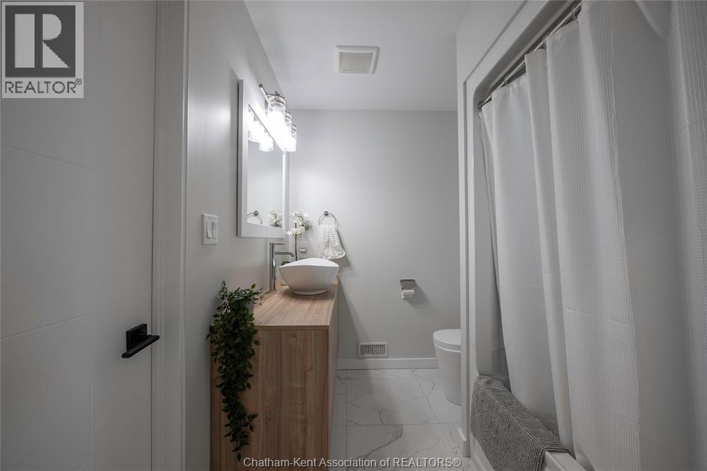 2 RIVERVIEW DRIVE - 19