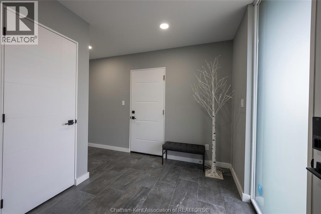 2 Riverview DRIVE — photo 23
